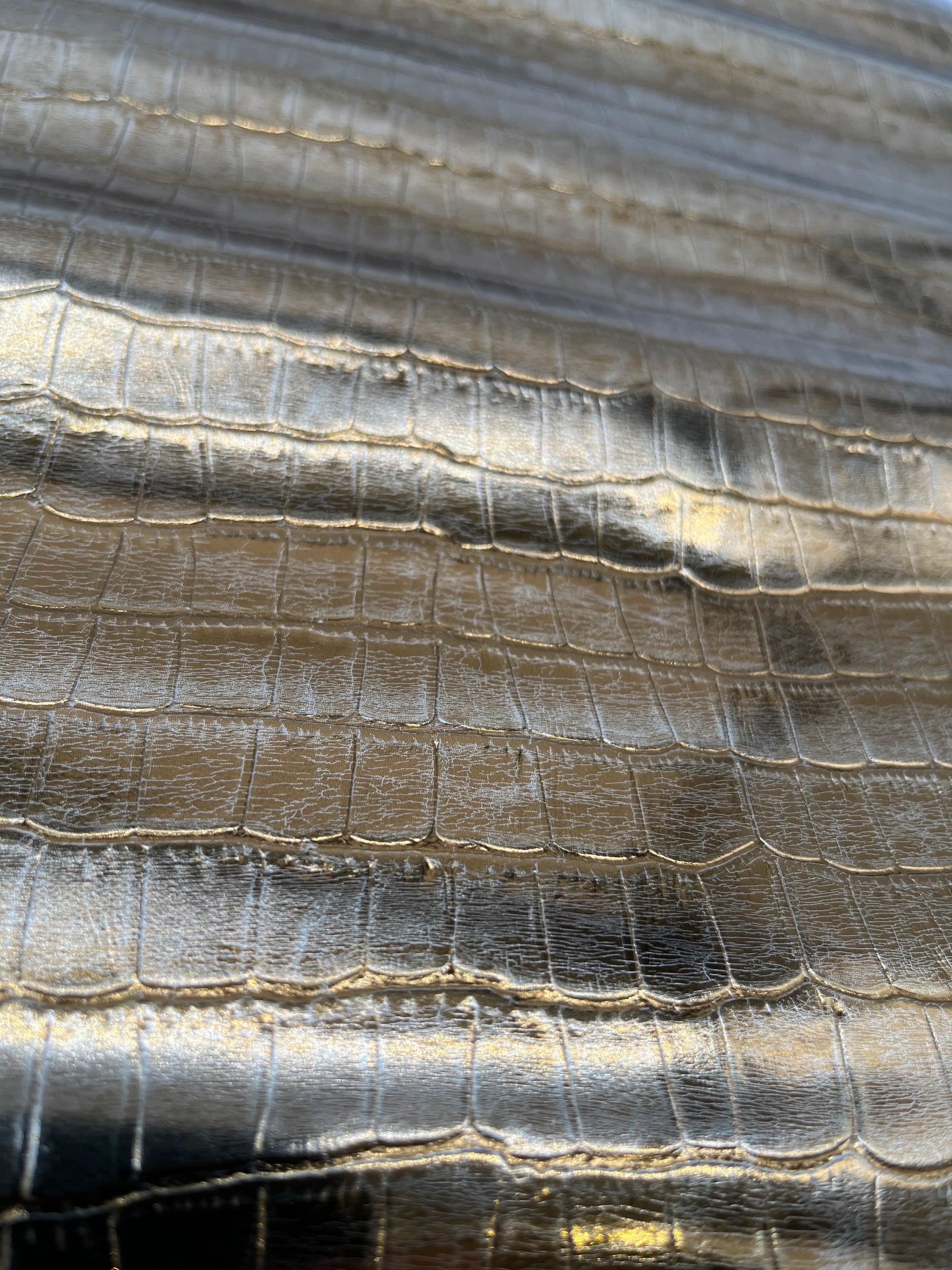 Cuir de chèvre laminée façon croco