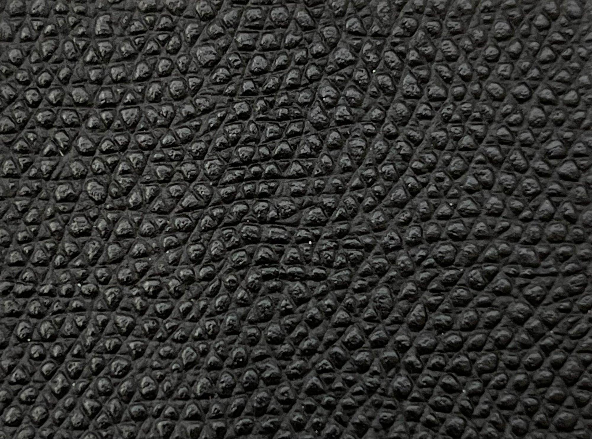 Croûte de veau embossée semi-brillante